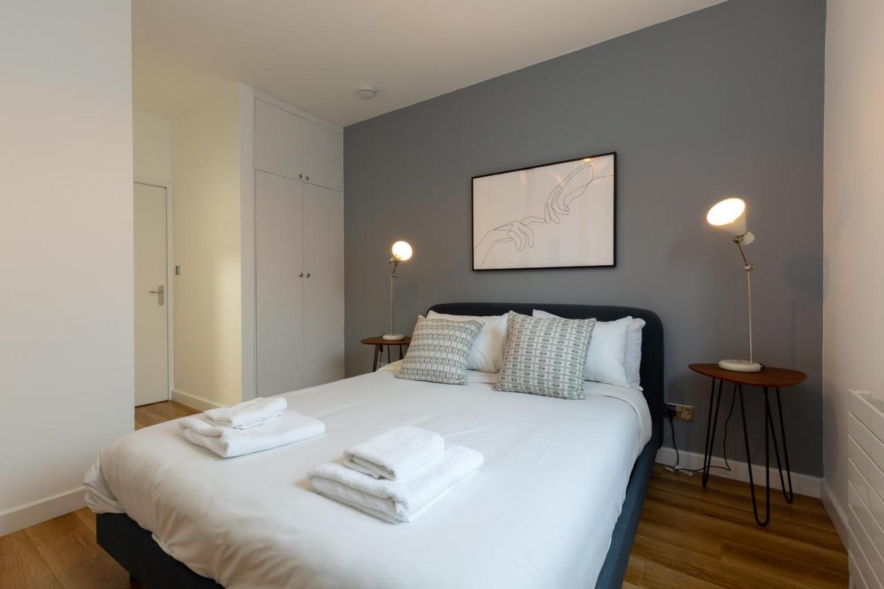 Deluxe Camden Apartment *