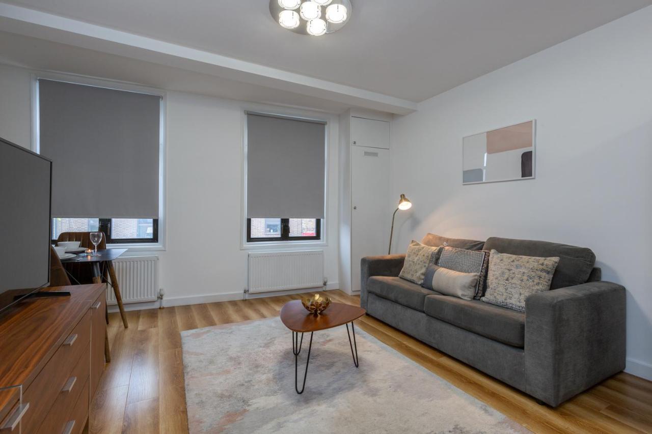 Deluxe Camden Apartment