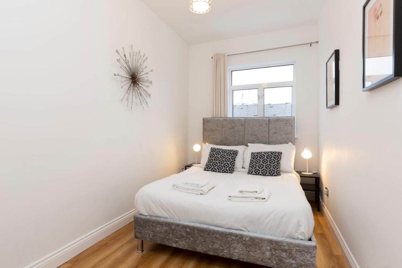 Deluxe Camden Apartment *